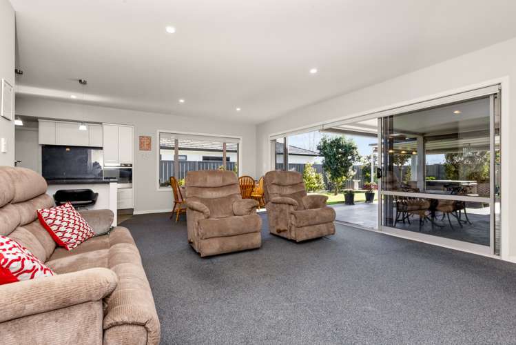 12 Wanaka Place Poraiti_11