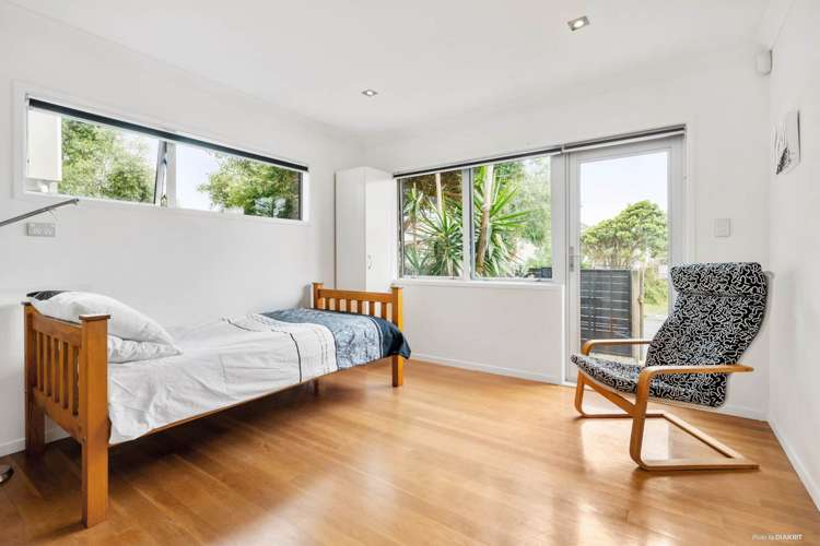 28 Ocean View Road Huia_8