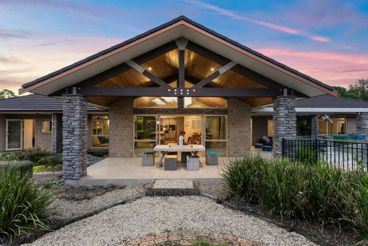 61 Puketutu Road Bombay_34