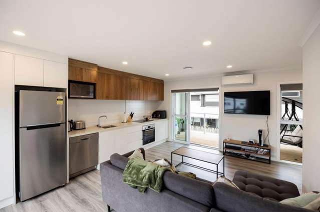 2/4 Palmerston Street 10463_4