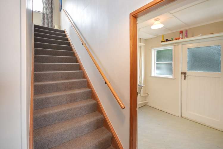 44 Columba Avenue Calton Hill_12