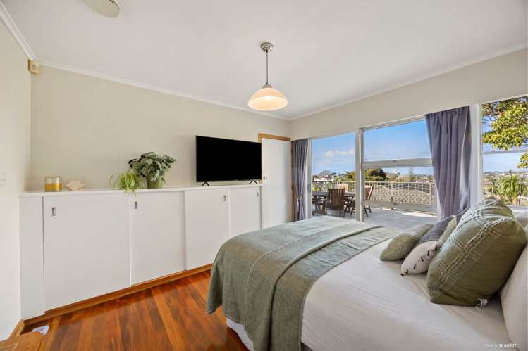 68 Bradbury Road Botany Downs_16