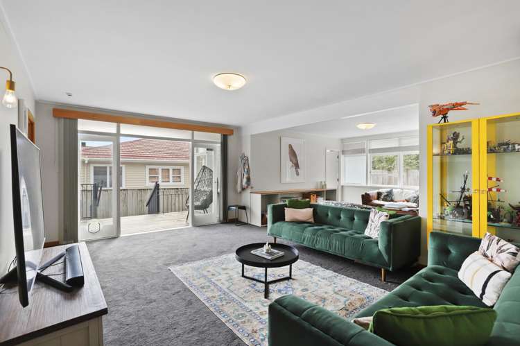 483A West Coast Road_5