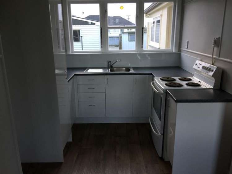 12 Devon Crescent Darfield_5