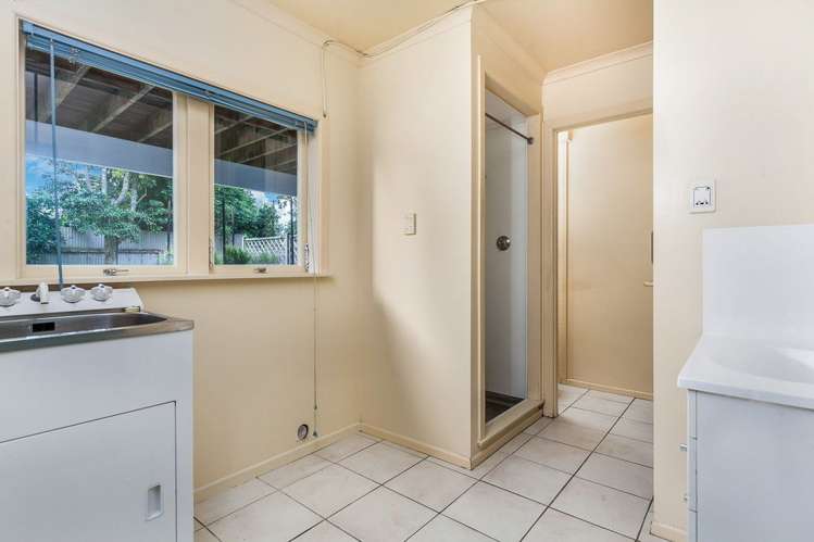 6 Graham Avenue Te Atatu Peninsula_15