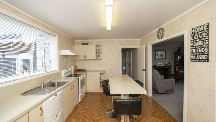 411 Cannock Road Hinakura_3