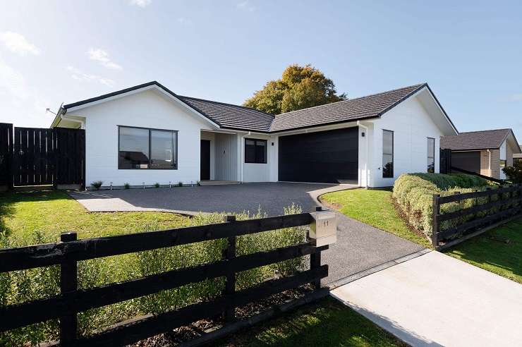 Agent says a brand new riverside home at 92 Great South Road, in Taupiri, that has an asking price of <img.05m would be $3m in Hamilton. Photo / Supplied