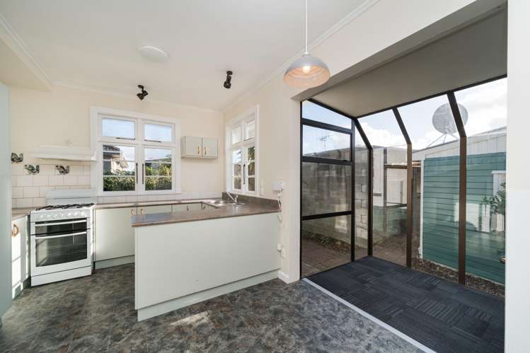 22 Westmere Place Takaro_5