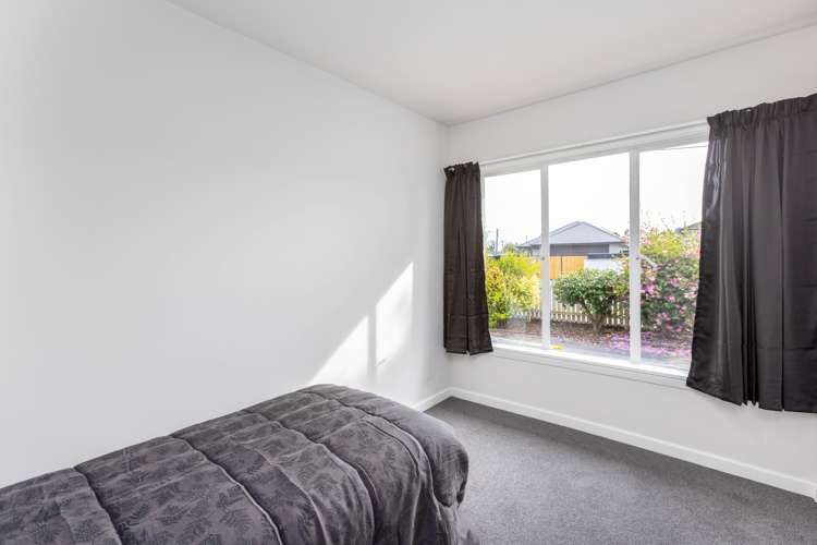 75 Cuffs Road Wainoni_9