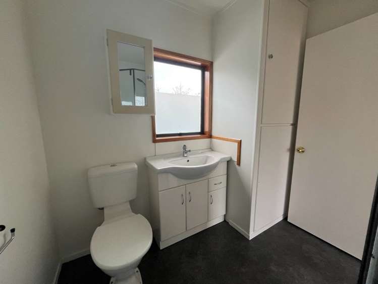 47 Hetherington Road Ranui_12