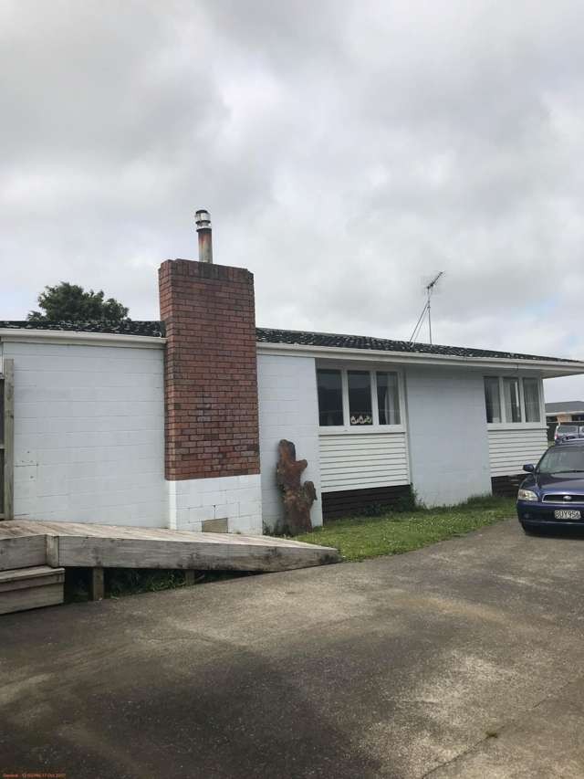 3 bedroom 1 bathroom with large garage