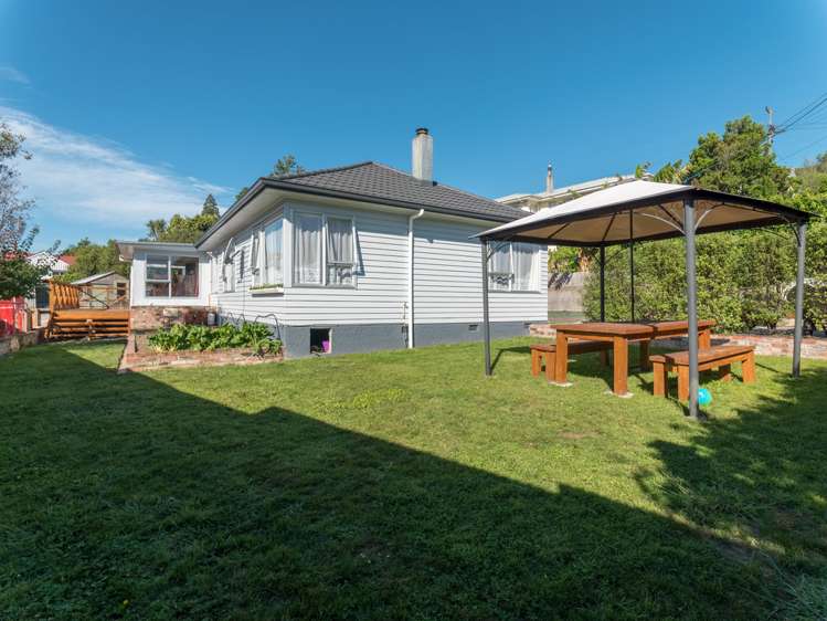 9 Kauri Street Stoke_1