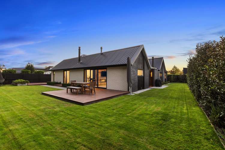 19 Kohunga Crescent Bottle Lake_26