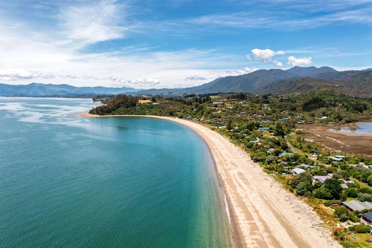 85 Bishop Road Parapara_29