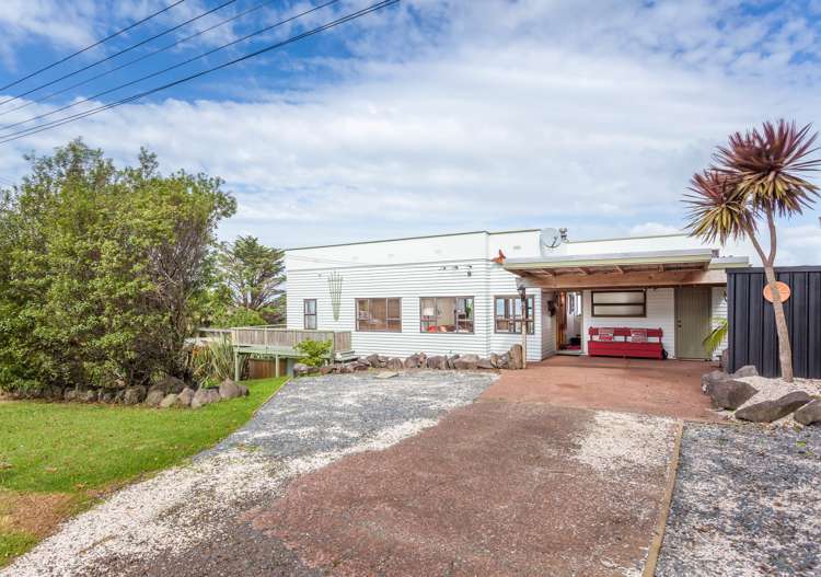 23 Lookout Drive Laingholm_19