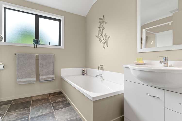 114 Solway Crescent Solway_10