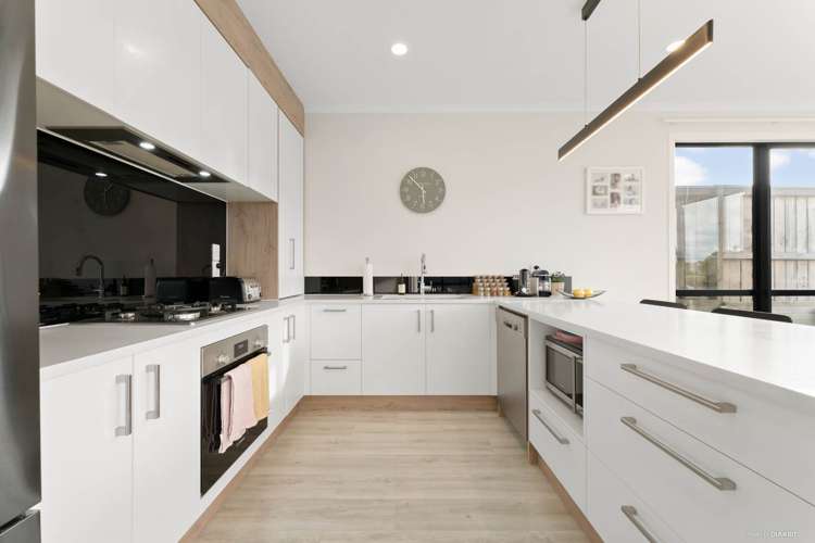 14 Mantis Lane Hobsonville_16