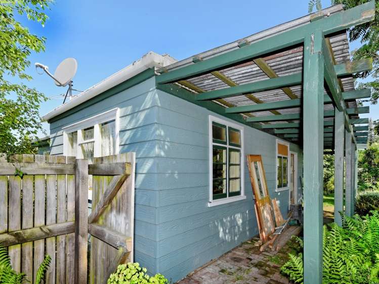 26 Railway Terrace Glentunnel_13