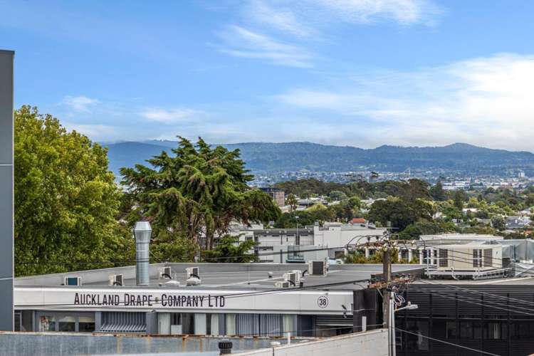 2n/12 Charles Street Mount Eden_8