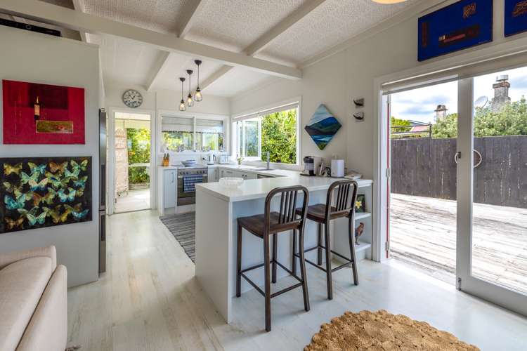 9 Hamilton Road Surfdale_19