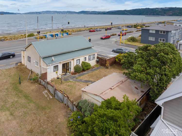 2 Cuba Street Petone_1