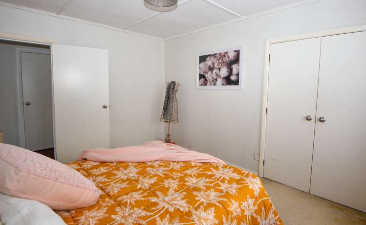 255 High Street North Carterton_9