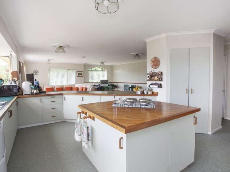 20 Herbert Drive Whangamata_3