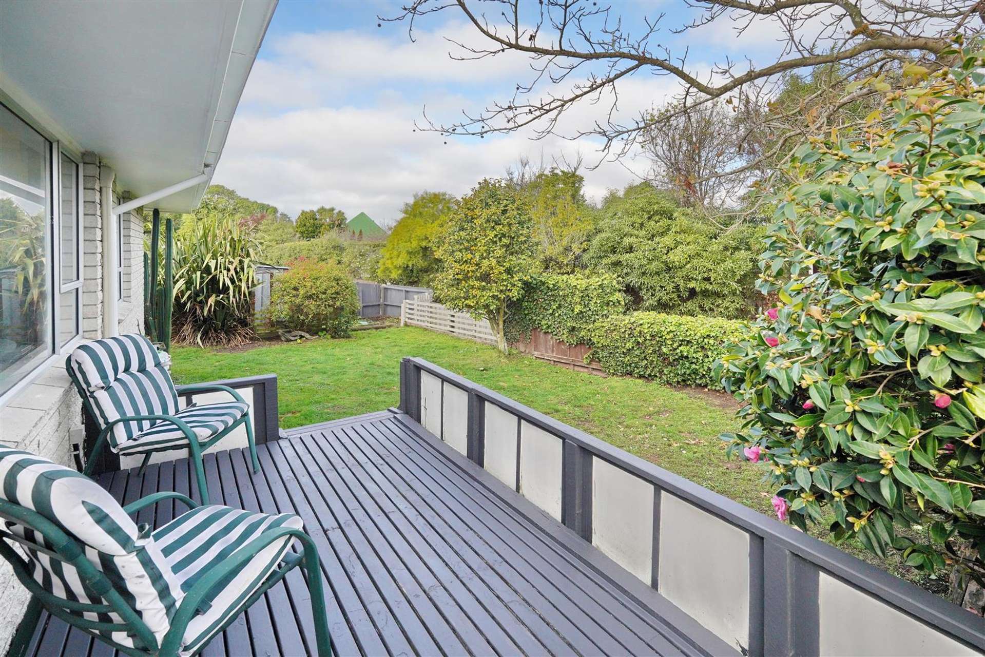 2/7 Wanstead Place Woolston_0