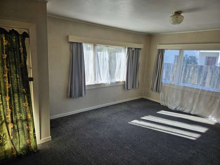 3 Lyon Street Opua_11