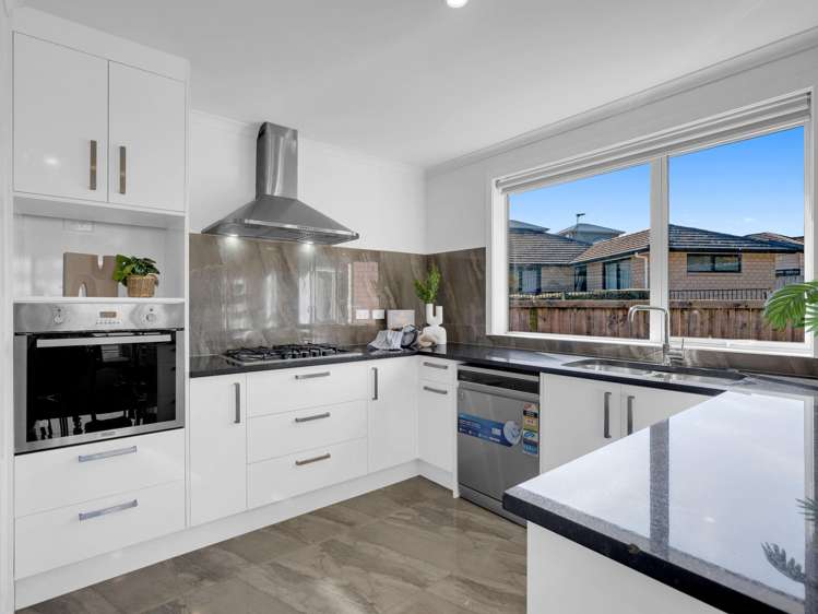 26 Blackwood Crescent Glenview_8