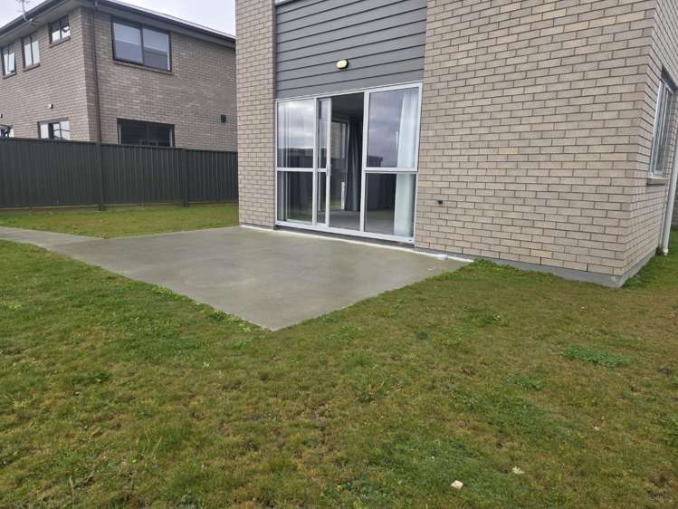 2 Karearea Avenue 1128_25