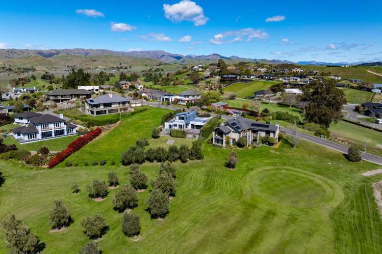 17 Pine Hill Rise Fairhall_2