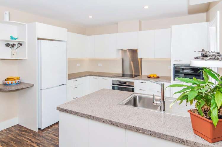 12 Lee Street Southbridge_2