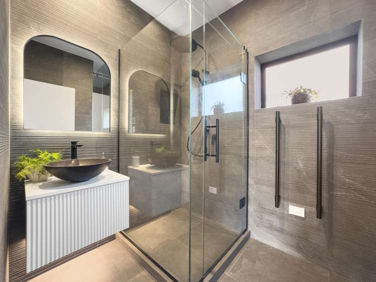 114 Bramley Drive Farm Cove_14