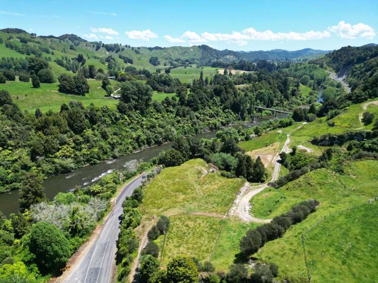 00 Whanganui River Road_2