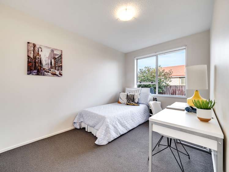 1/125 Prestons Road Redwood_10