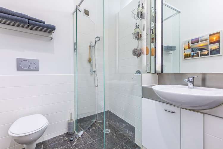 2h/7 Emily Place Auckland Central_10
