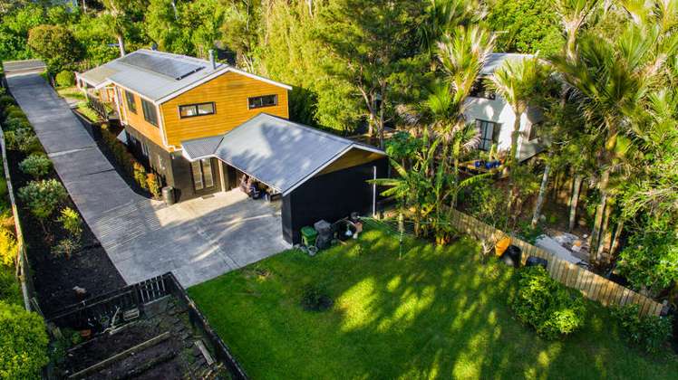 136 Woodlands Park Road Titirangi_18