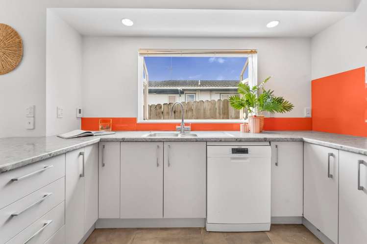 145 Hutchinson Avenue New Lynn_10