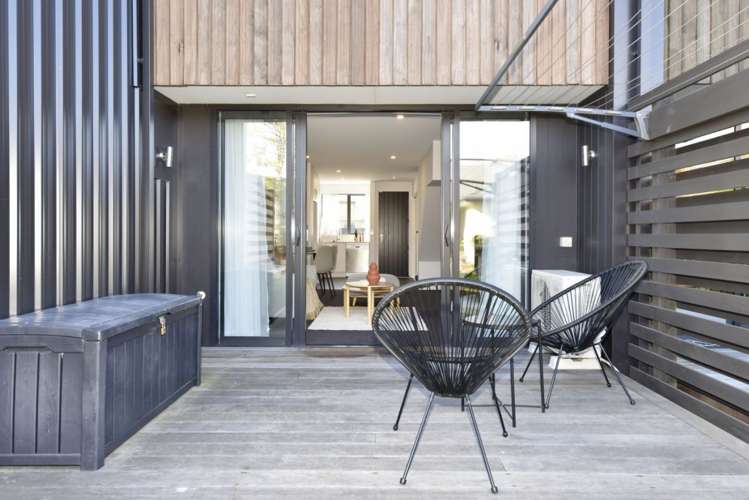 2/111 Edgeware Road Saint Albans_12