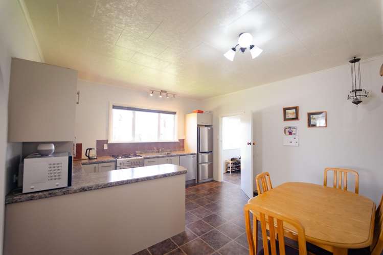1008 Garry Street Raureka_4