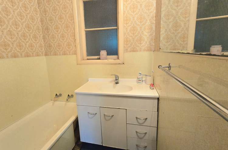 32 Coronation Street Paeroa_8