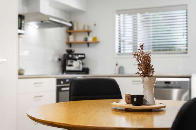 4/94 Glengarry Road Glen Eden_5