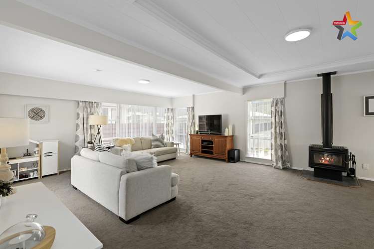 29 Karamu Crescent Wainuiomata_6