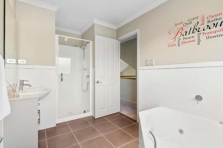 1 Dressage Lane Greenhithe_20