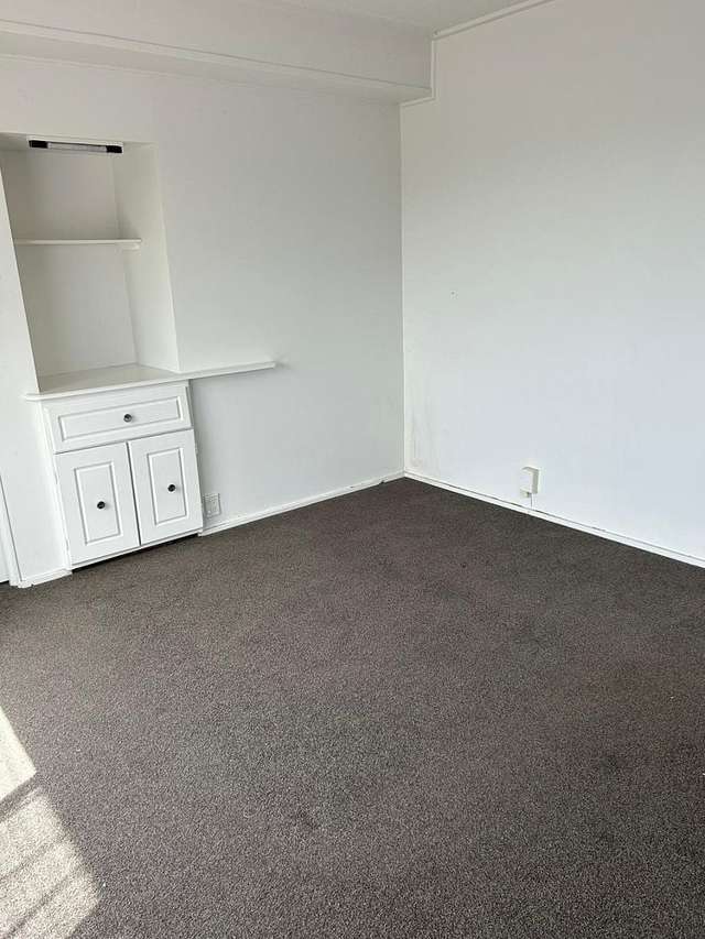 71A Thurleigh Grove Karori_4