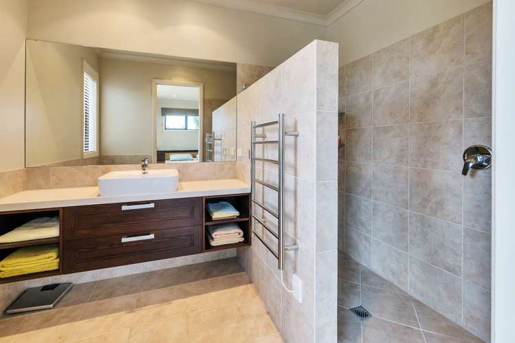 15 Corsica Way Karaka_9