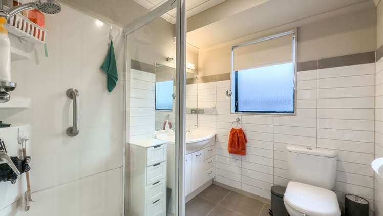 10 Merrimana Drive Thames_13