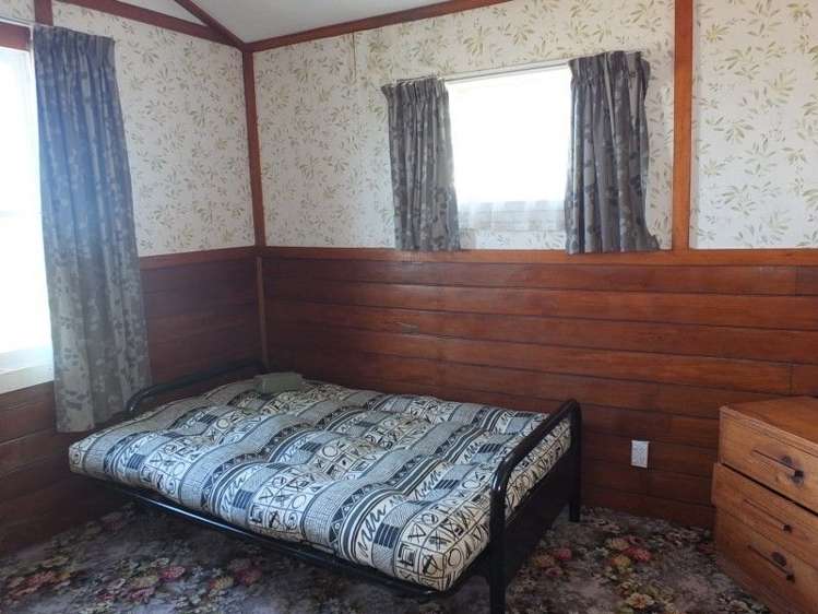 3 Perreau Avenue Foxton Beach_10