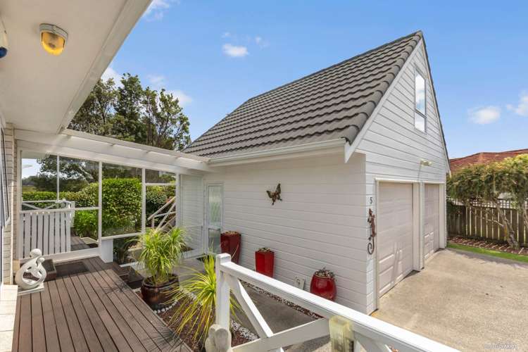 5 Barton Place Orewa_22